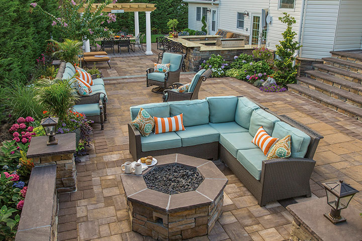 Outdoor Living with Charles Special